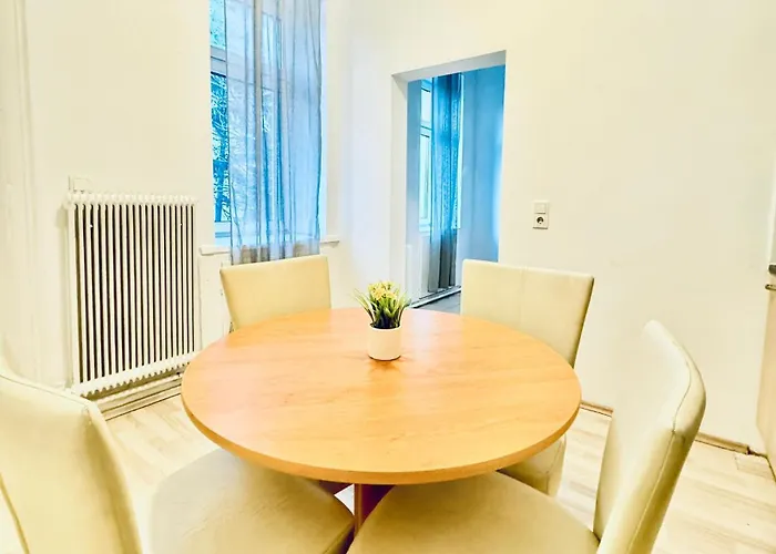 Διαμέρισμα Modern 3br Near Fac Platz, 10-min Walk Βιέννη