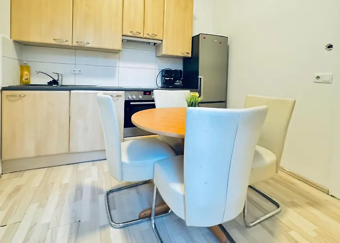 Modern 3br Near Fac Platz, 10-min Walk Διαμέρισμα Βιέννη