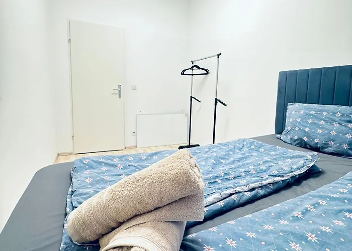 Διαμέρισμα Modern 3br Near Fac Platz, 10-min Walk *